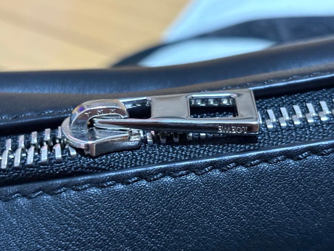 ロエベ　ミリタリーメッセンジャーバッグ