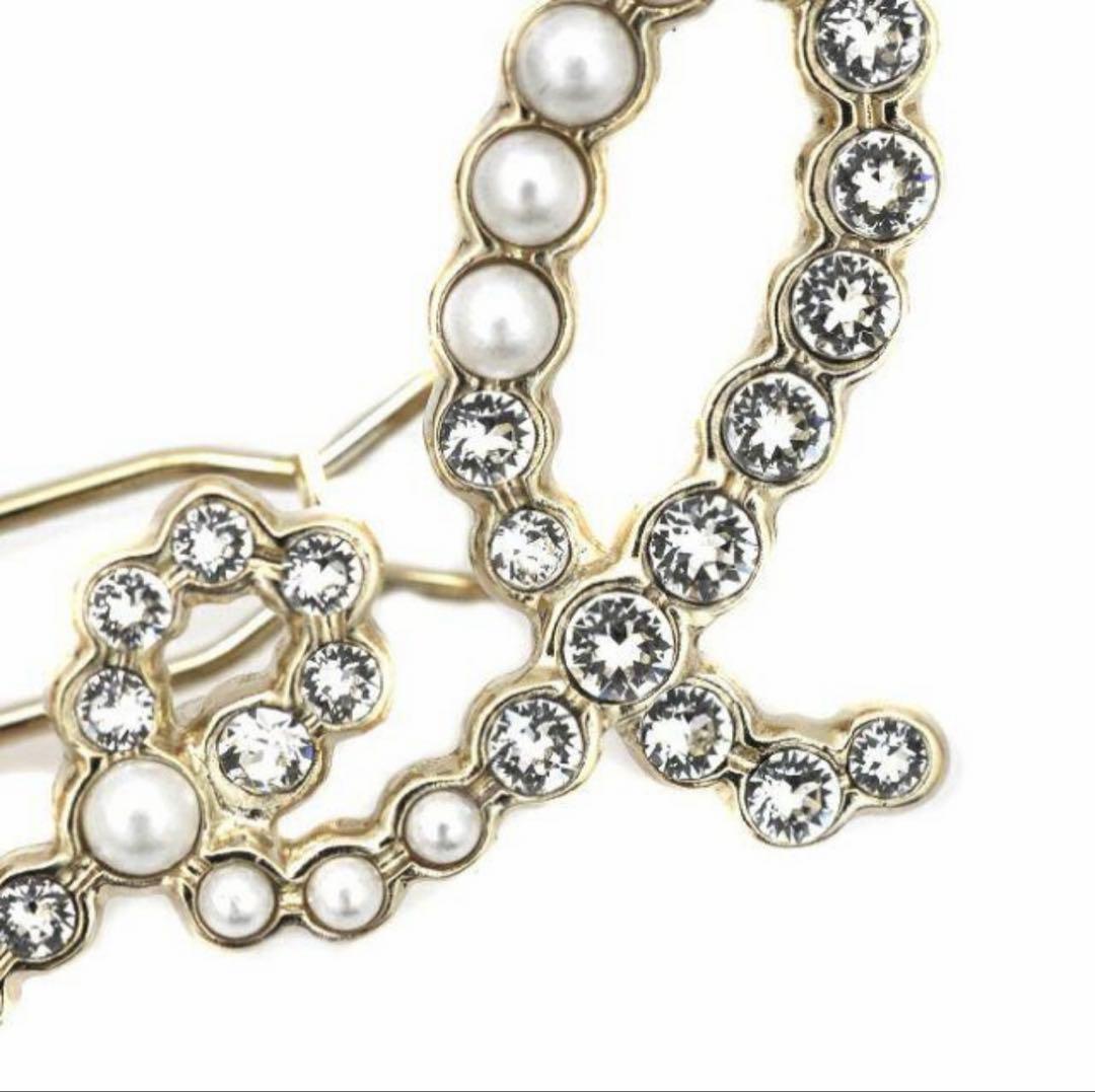 アキラ　CHANEL ヘアクリップ