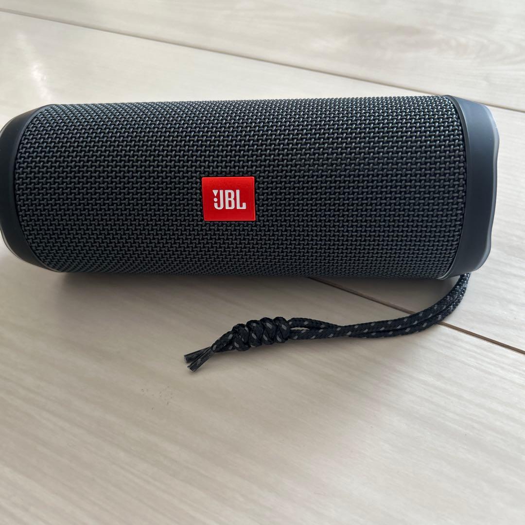 連休限定お値下げ！新品ワイヤレスピーカーJBL FLIPE ESSENTIAL2
