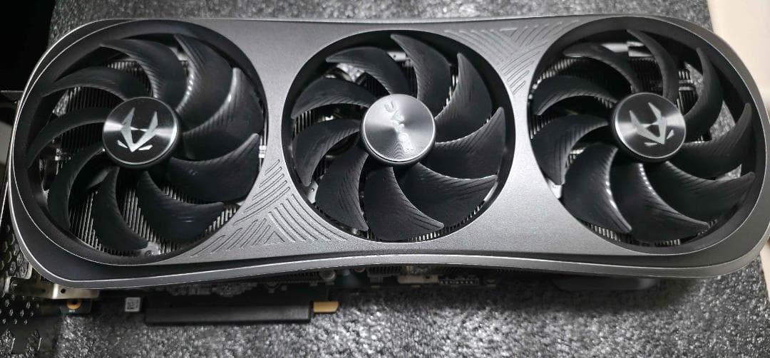 グラフィックボード・グラボ・ビデオカード ZOTAC GAMING GeForce RTX 4090 Trinity OC