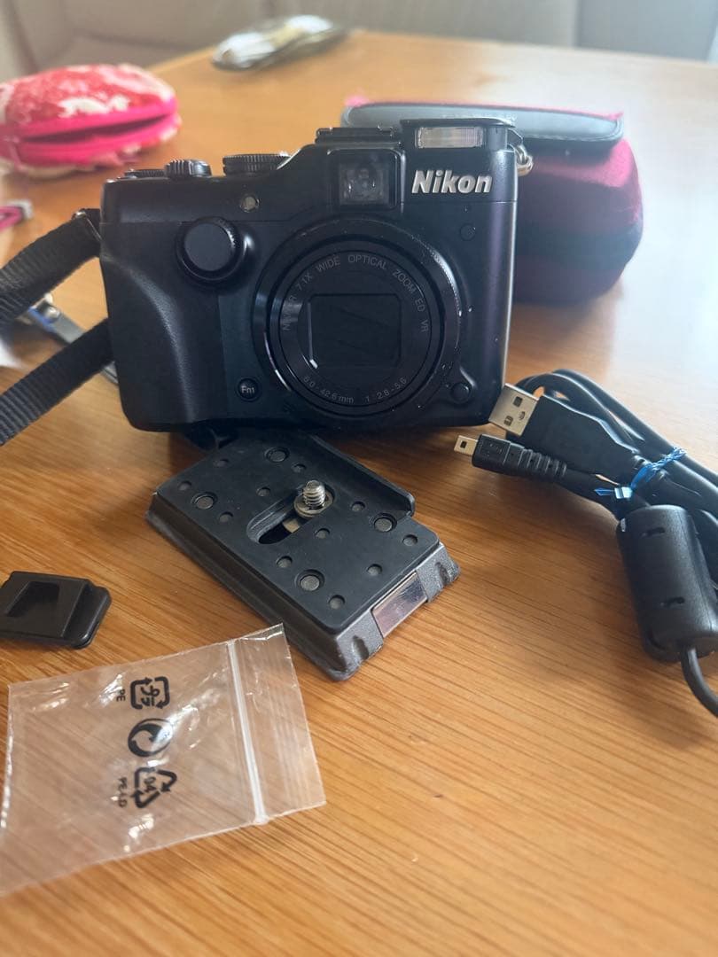 Nikonデジカメ　coolpix P7100