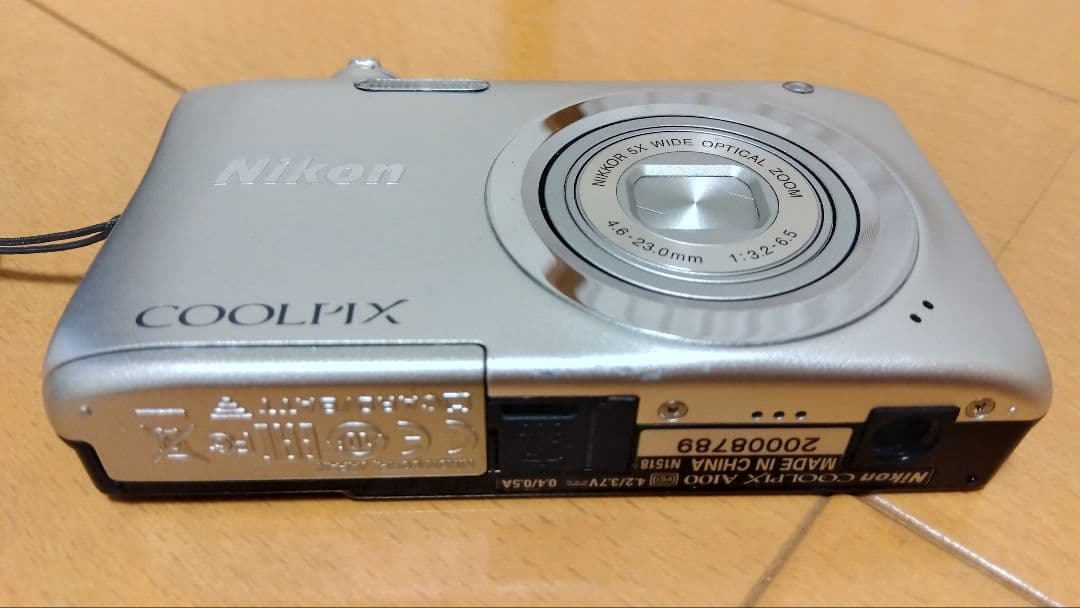 Nikon COOLPIX A100 シルバー