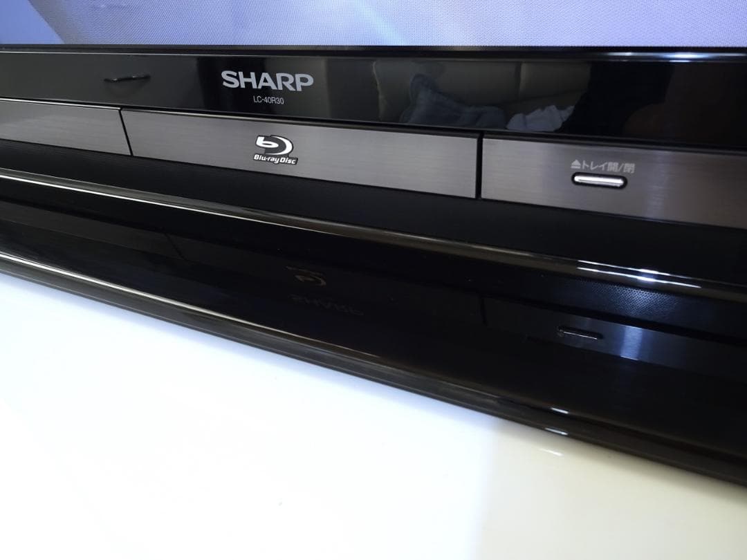 SHARP アクオス 2番組同時録画 BD/HDD一体型 液晶 LC-40R30