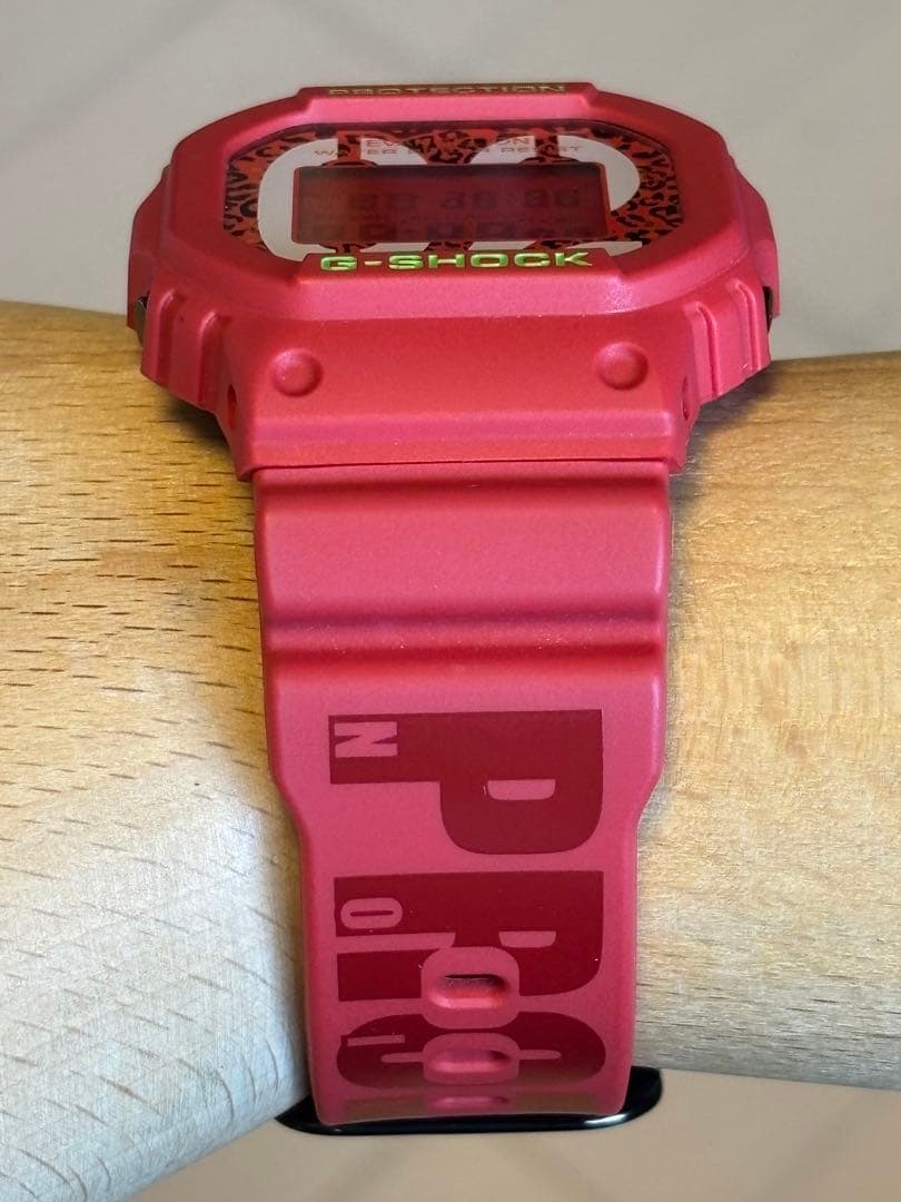 コラボ/G-SHOCK/時計/DW-5600/エヴァンゲリオン/弐号機/アスカ