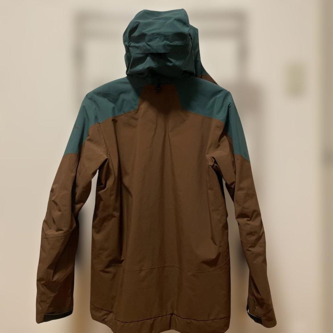 アークテリクス ジャケット　GORE-TEX 中綿入り RECCO搭載 メンズ