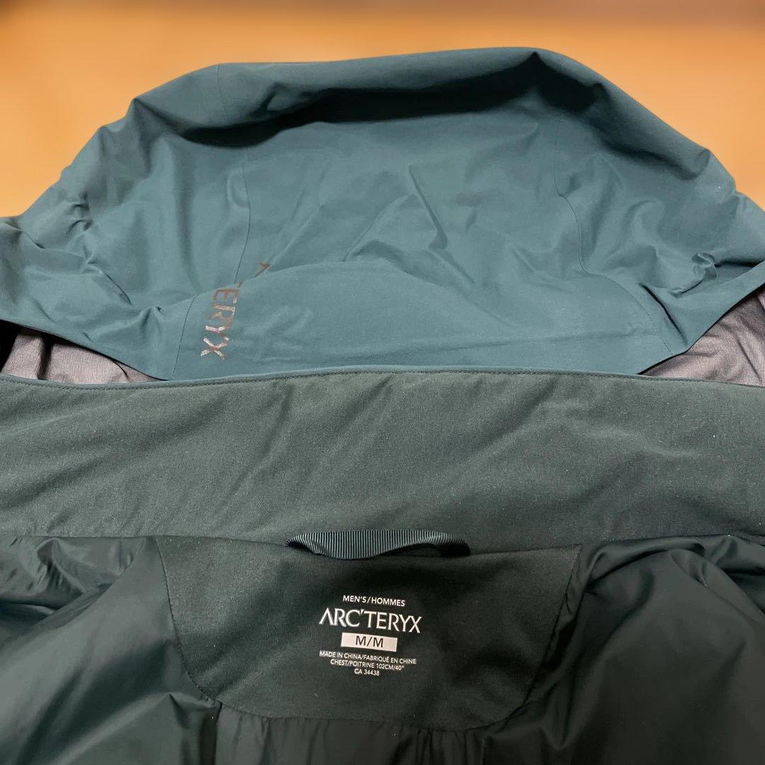 アークテリクス ジャケット　GORE-TEX 中綿入り RECCO搭載 メンズ
