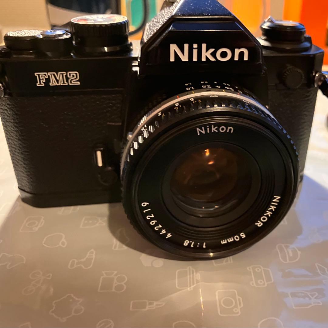 Nikon ニコン New FM2 ブラック フィルムカメラ レンズ付属