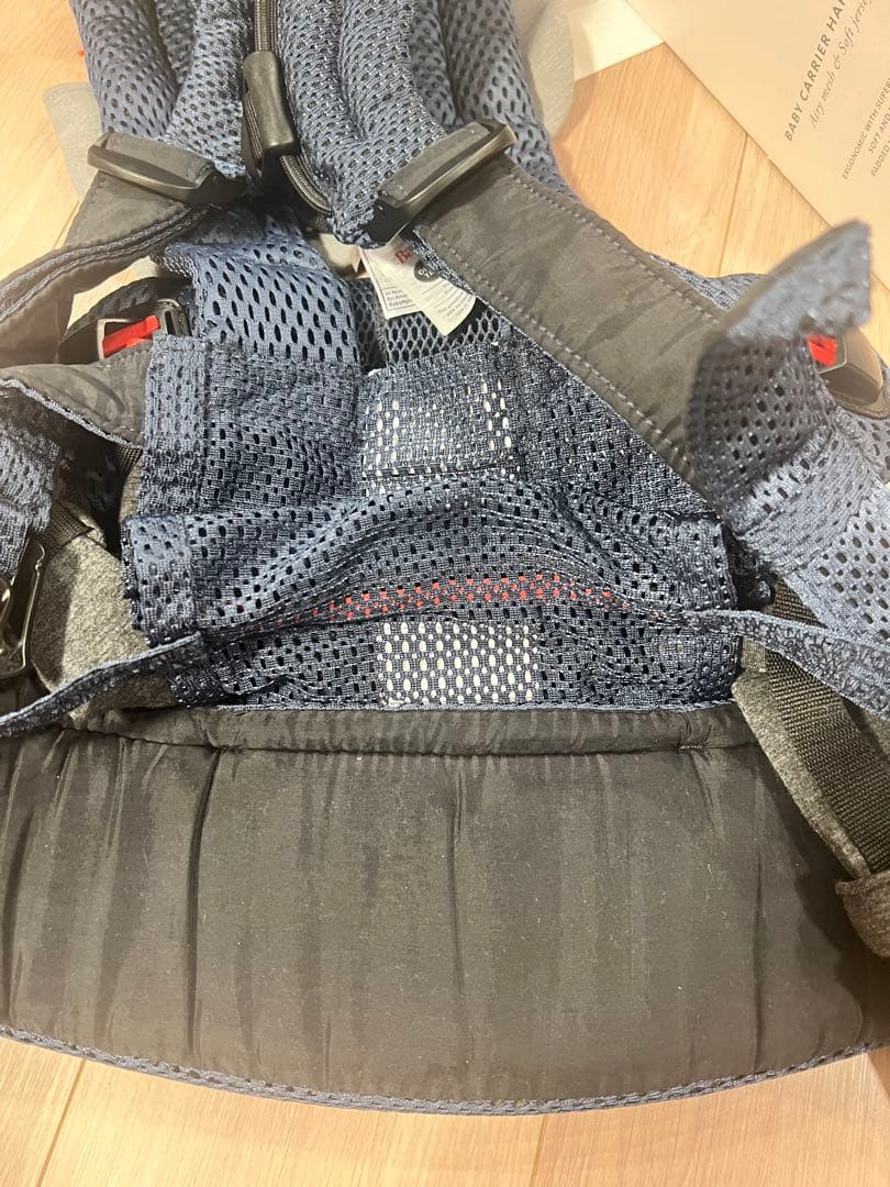 BABYBJORN ベビーキャリア　ネイビー　ハーモニー　最上級モデル　スタイ付