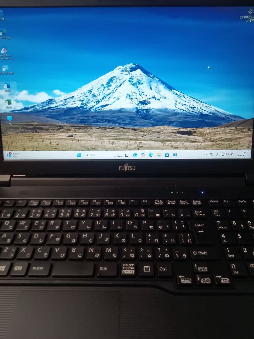 富士通ノートパソコンA579/A i5第8世代OS.Office