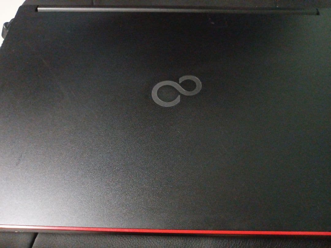 富士通ノートパソコンA579/A i5第8世代OS.Office