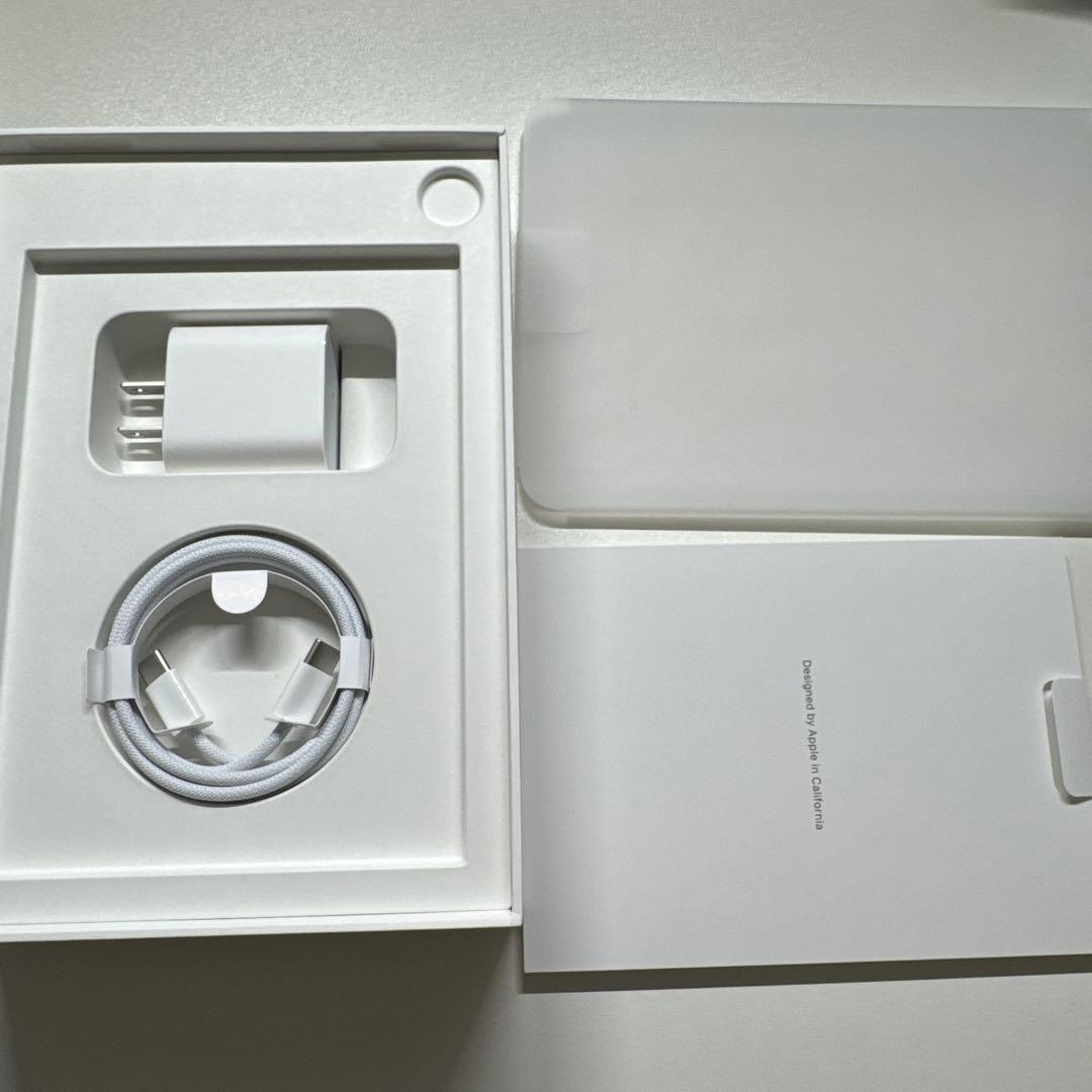 【極美品】 iPad mini 第7世代(A17-Pro)128GB Wi-Fi