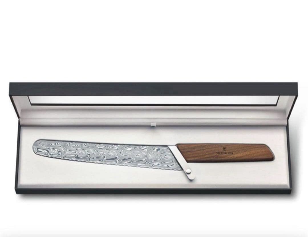 ビクトリノックスブレッド＆ペストリーナイフ ダマスカス 限定版2021 22cm
