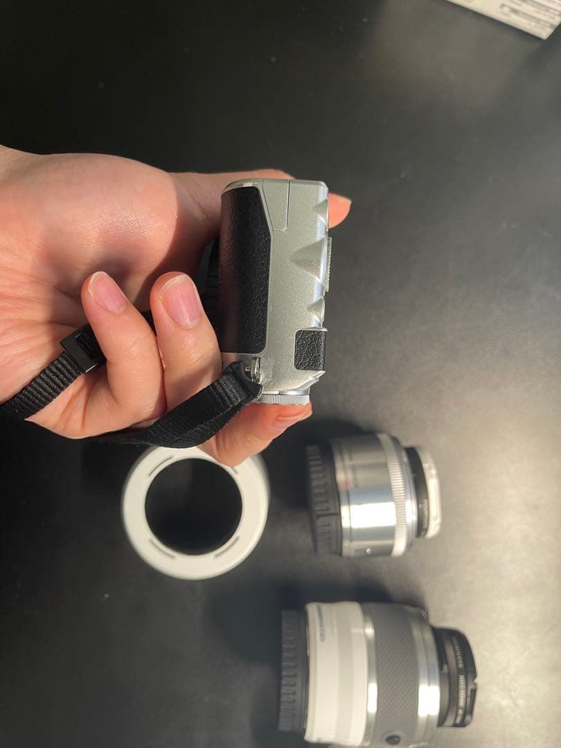 【美品】Nikon 1 J5 ダブルズーム＋単焦点セット（フィルター付き）