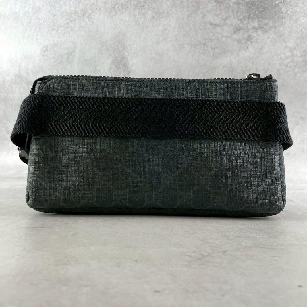 極美品 グッチ ボディバッグ GGスプリーム ロゴ 斜め掛け PVC ブラック