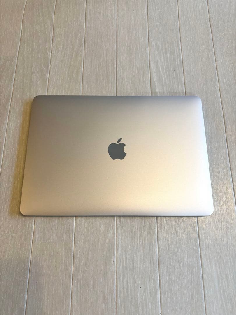 2020年製Apple MacBook Pro 13-inch シルバー 本体