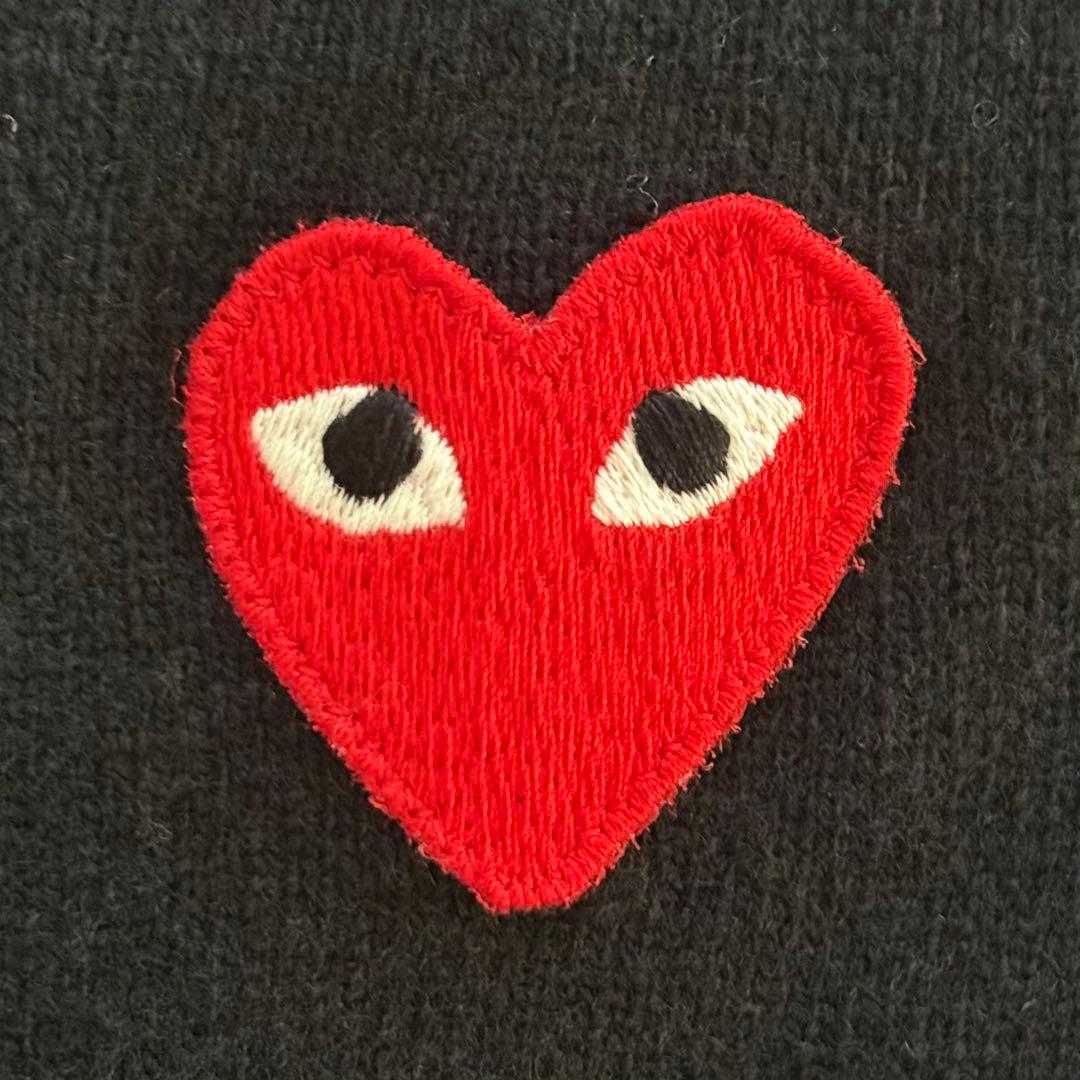 美品　PLAY COMME des GARCONS 薄手 Vネックセーター