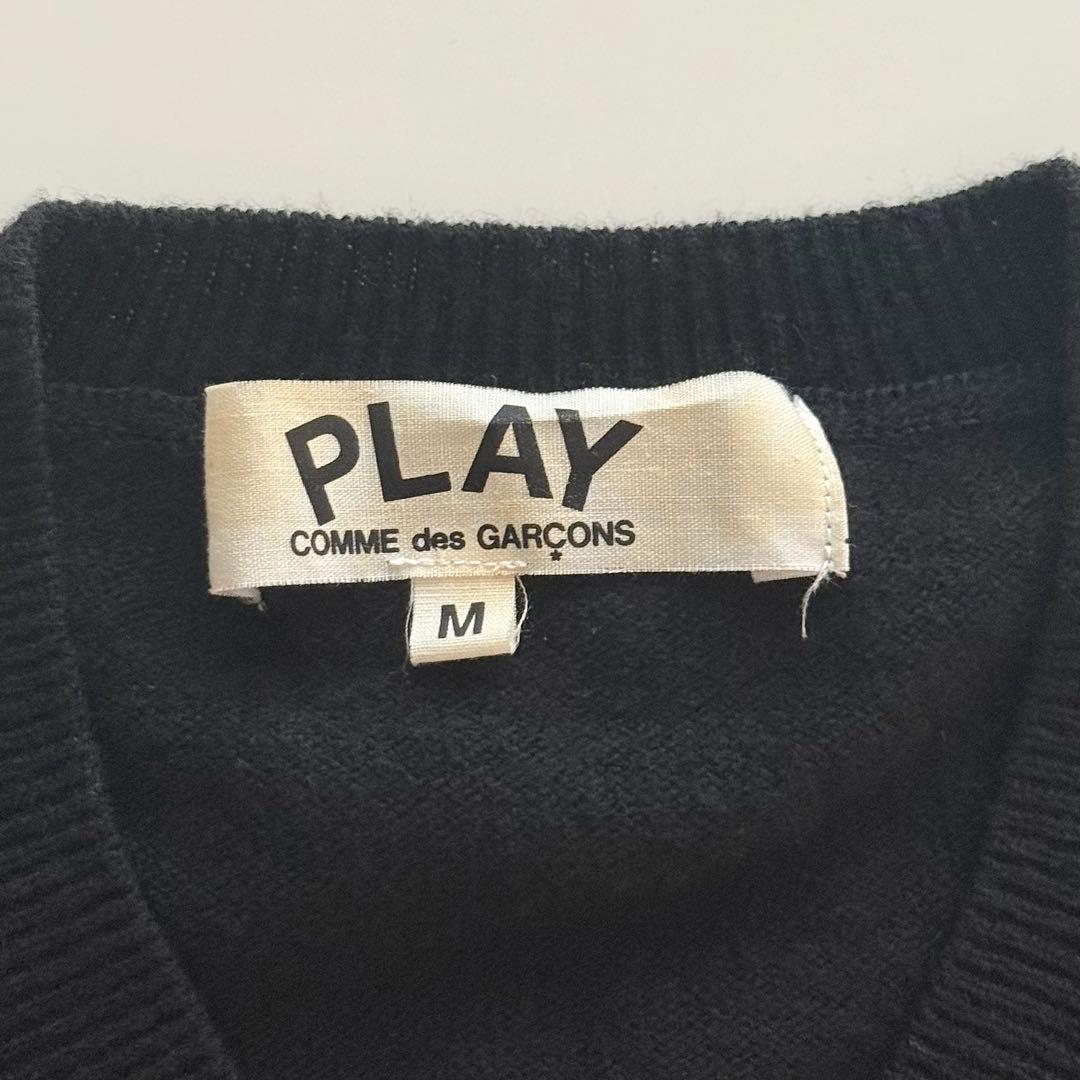 美品　PLAY COMME des GARCONS 薄手 Vネックセーター