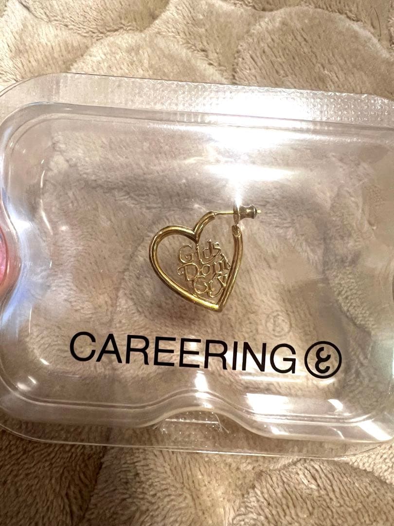 CAREERING GIRLSDON’TCRYコラボフープピア