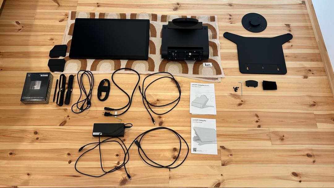 【美品】WacomCintiqPro22スタンド+colormanagerセット