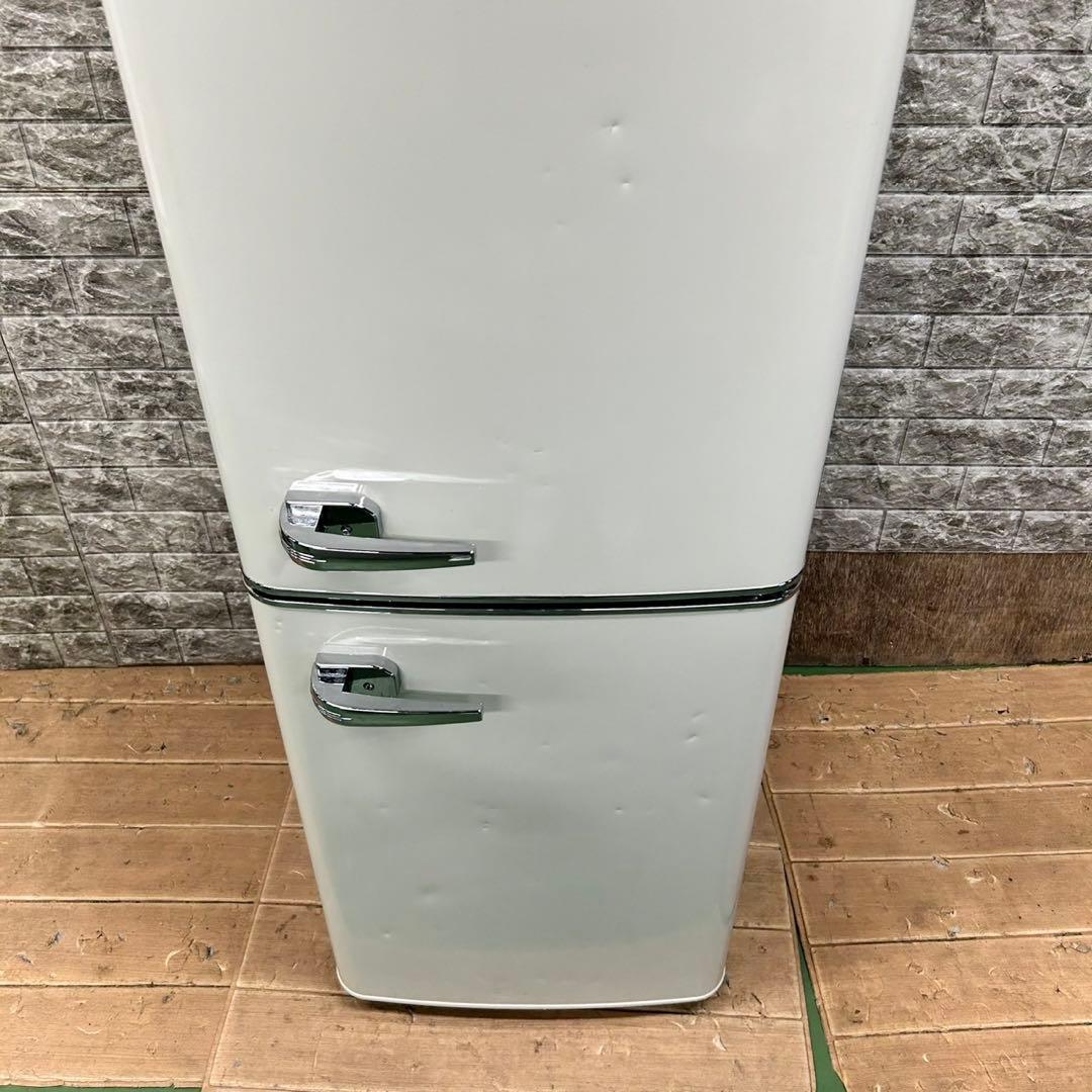 713 冷蔵庫　小型　一人暮らし　右開き　極美品　200L弱　レトロ調　保証込