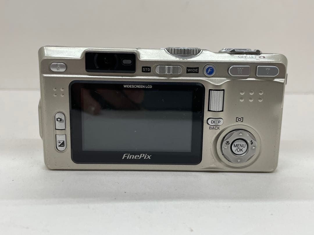 FUJIFILM FinePix F710 デジタルカメラ　ジャンク