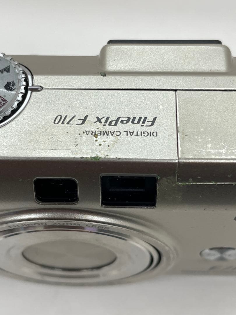 FUJIFILM FinePix F710 デジタルカメラ　ジャンク