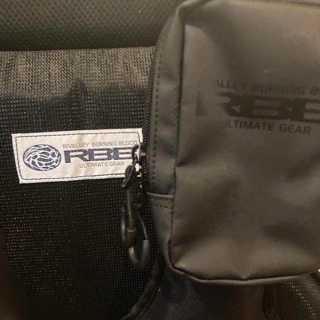 リバレイ RBB ルアーゲームベスト ブラック×ブラック フローティングベスト