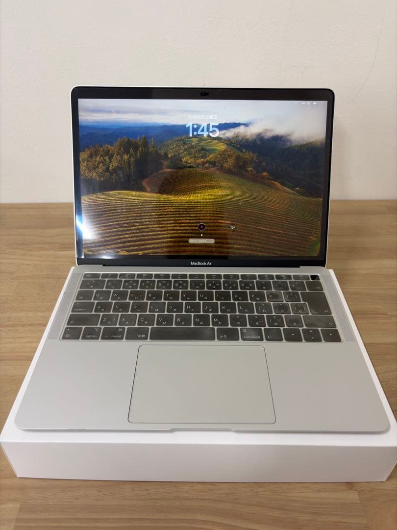 【極美品】MacBook Air 13インチ 2019 8GB 256GB