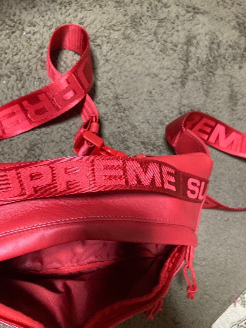 シュプリームボディバッグウエストポーチレザーレッドバッグ