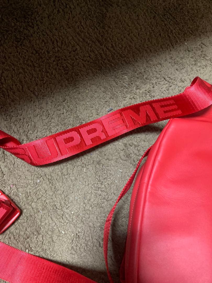 シュプリームボディバッグウエストポーチレザーレッドバッグ