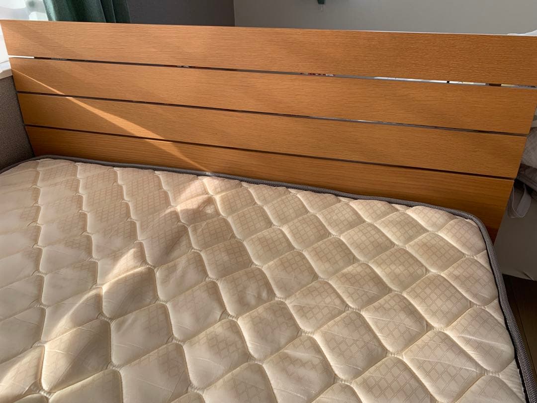 ニトリすのこダブルベッドフレーム+ ダブルポケットコイルマットレス厚さ20cm