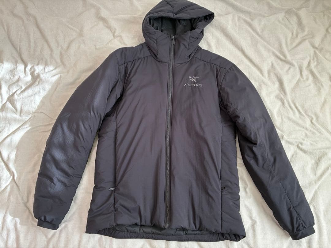 ARC'TERYX　ATOM AR HOODY アトムフーディ 刺繍タグ