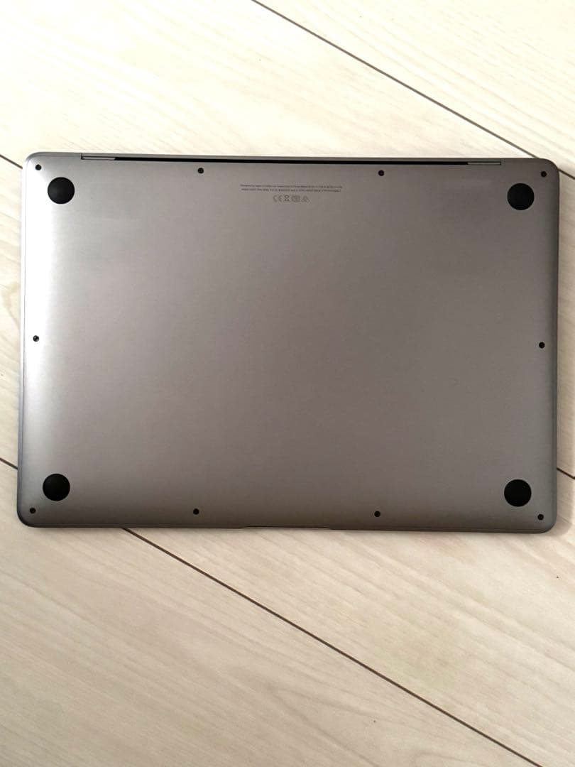 MacBook Air 2020 M1、ストレージ512GB、メモリー 16GB