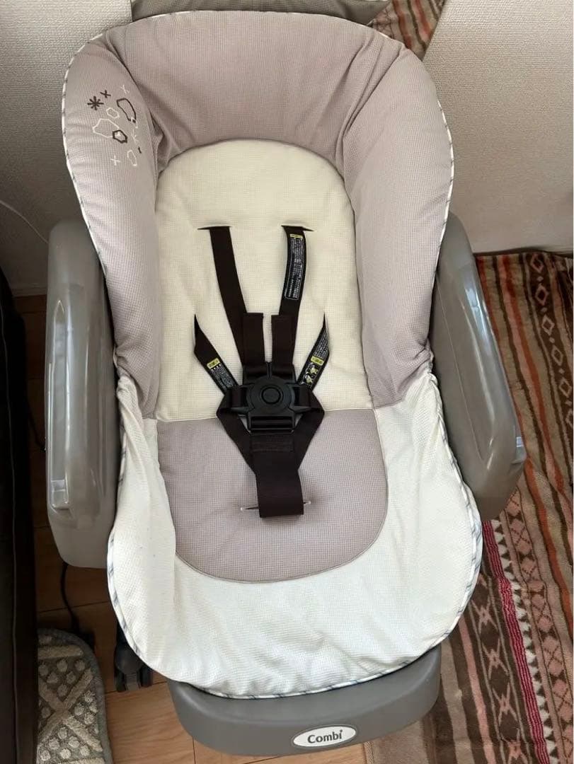 コンビ ネムリラFF/キャンディベージュ 手動