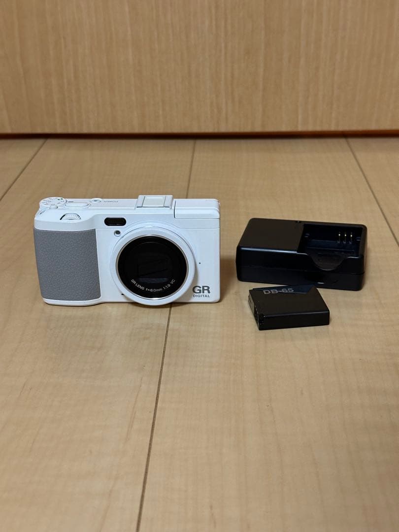 GR DIGITAL IV ホワイトエディション［中古］