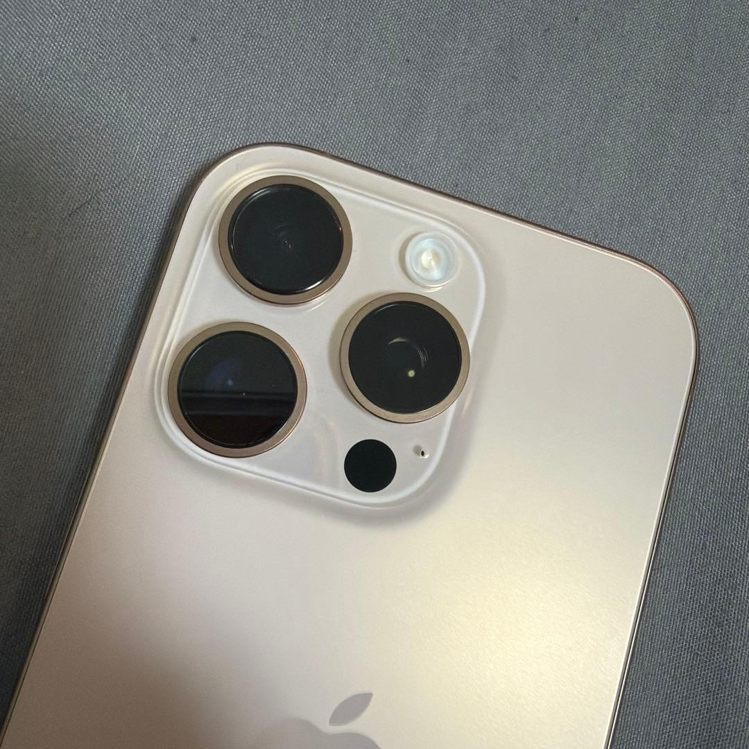 整備済み品 Apple iPhone 16 Pro 128GB docomo