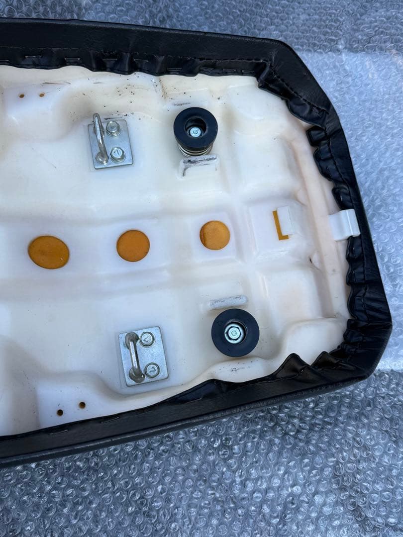 値下げ gpz900r A14 純正シート