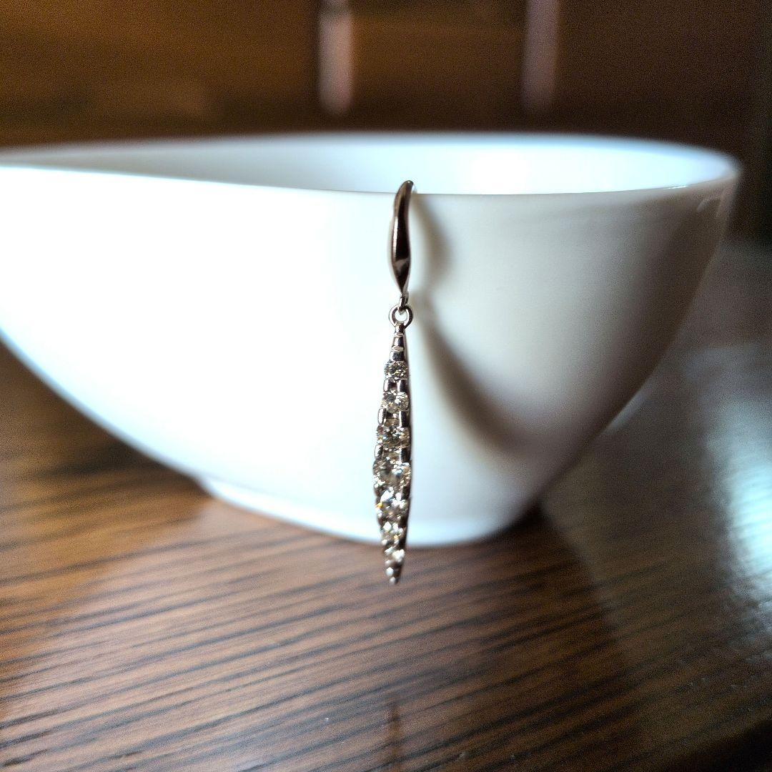 カシケイK18WGダイヤモンドピアス 0.30ct　片耳