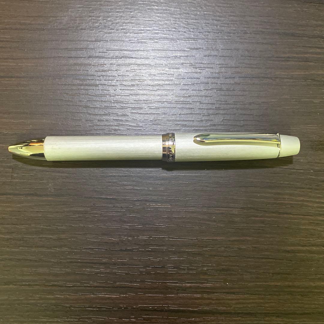 4+1カスタム ヘリテイジ　パイロット