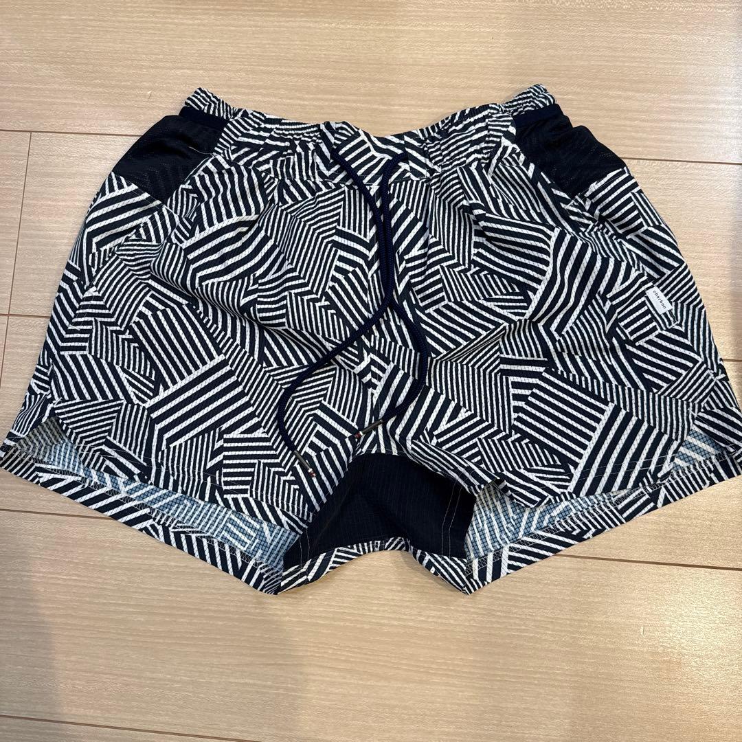 ウォーキング・ランニングウェア charbon DAZZLE CAMOUFLAGE RACING SHORTS