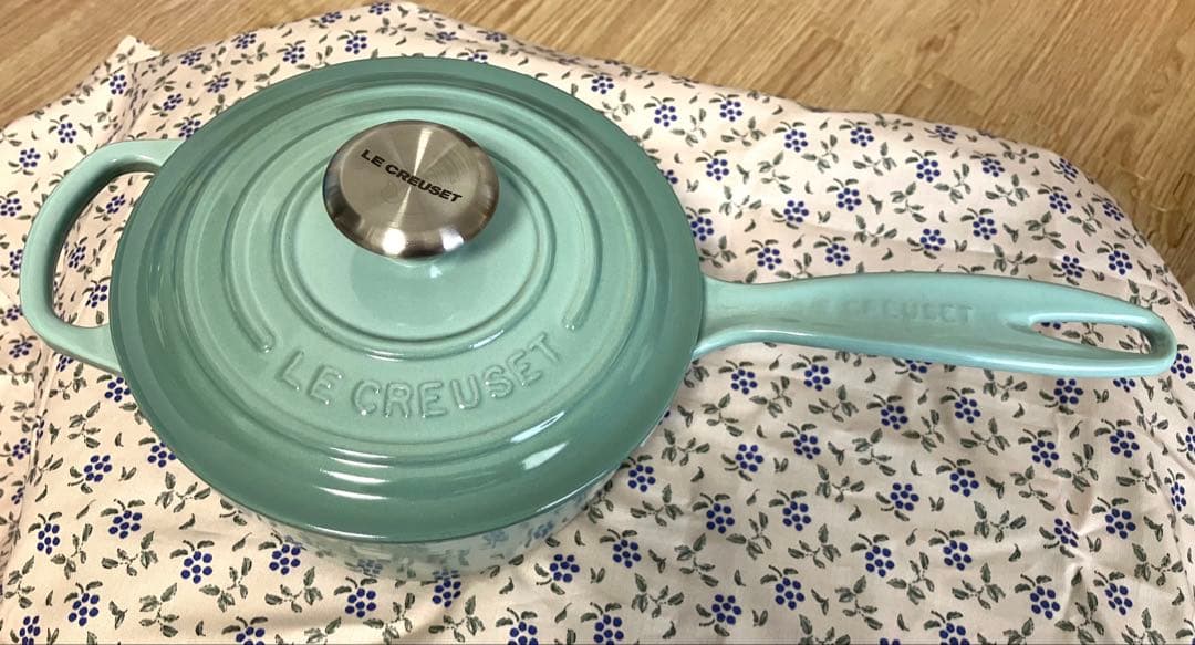 LE CREUSET シグニチャーソースパン　片手鍋 16cm セージ