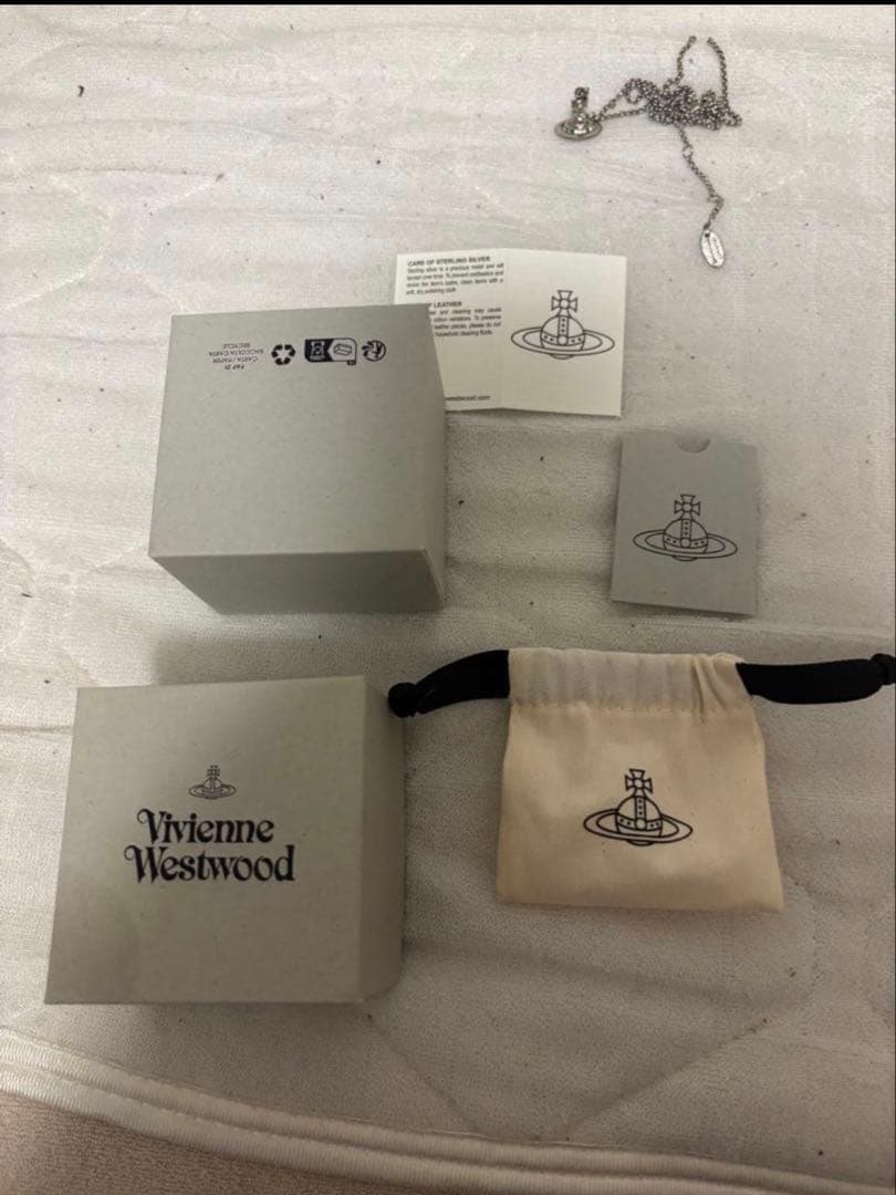 よ*か様 Vivienne Westwood シルバー ネックレス