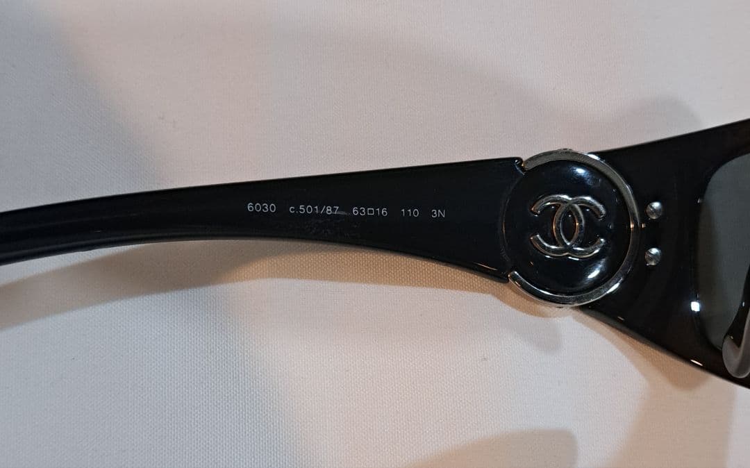 CHANEL　サングラス　ブラック