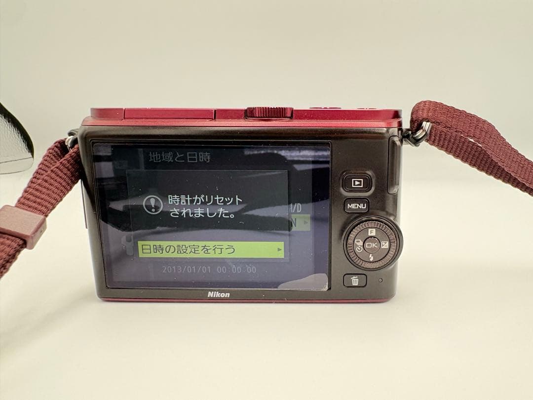 Nikon 1 J3 ミラーレス一眼　デジカメ