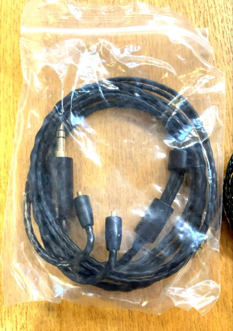 634Ears(ロクサンヨンイヤーズ) イヤホンOBER