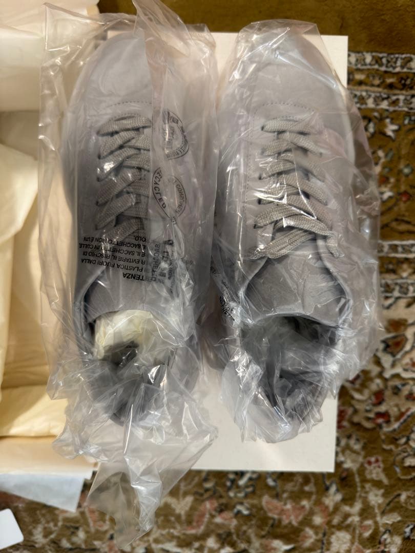 Fear of God グレー スニーカー未使用　サイズ42 定価85,800円