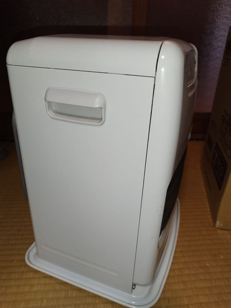 送料込み　ダイニチ 国産ブルーヒーターFHY-32TR7