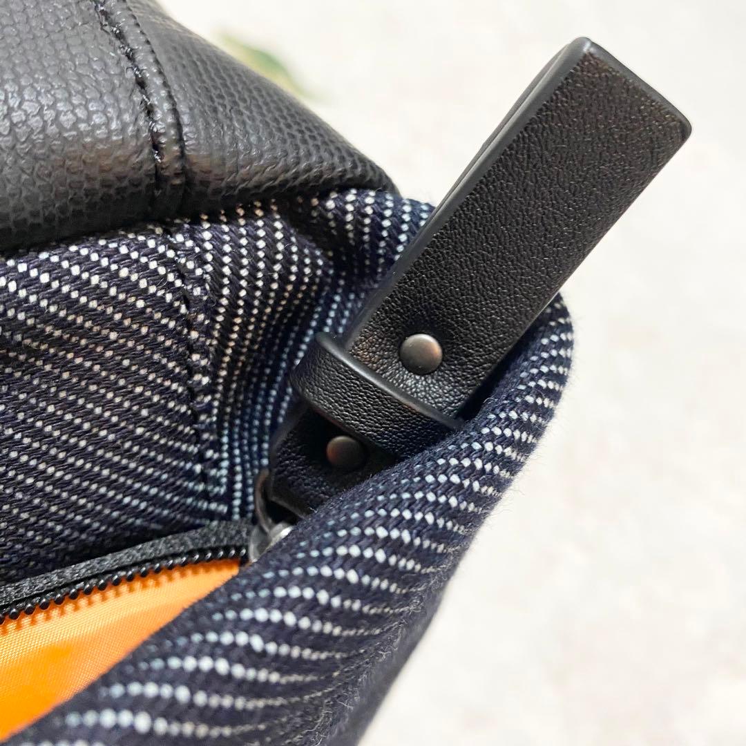 【美品】DIESEL デニム ボディバッグ ショルダー メッセンジャー 大容量