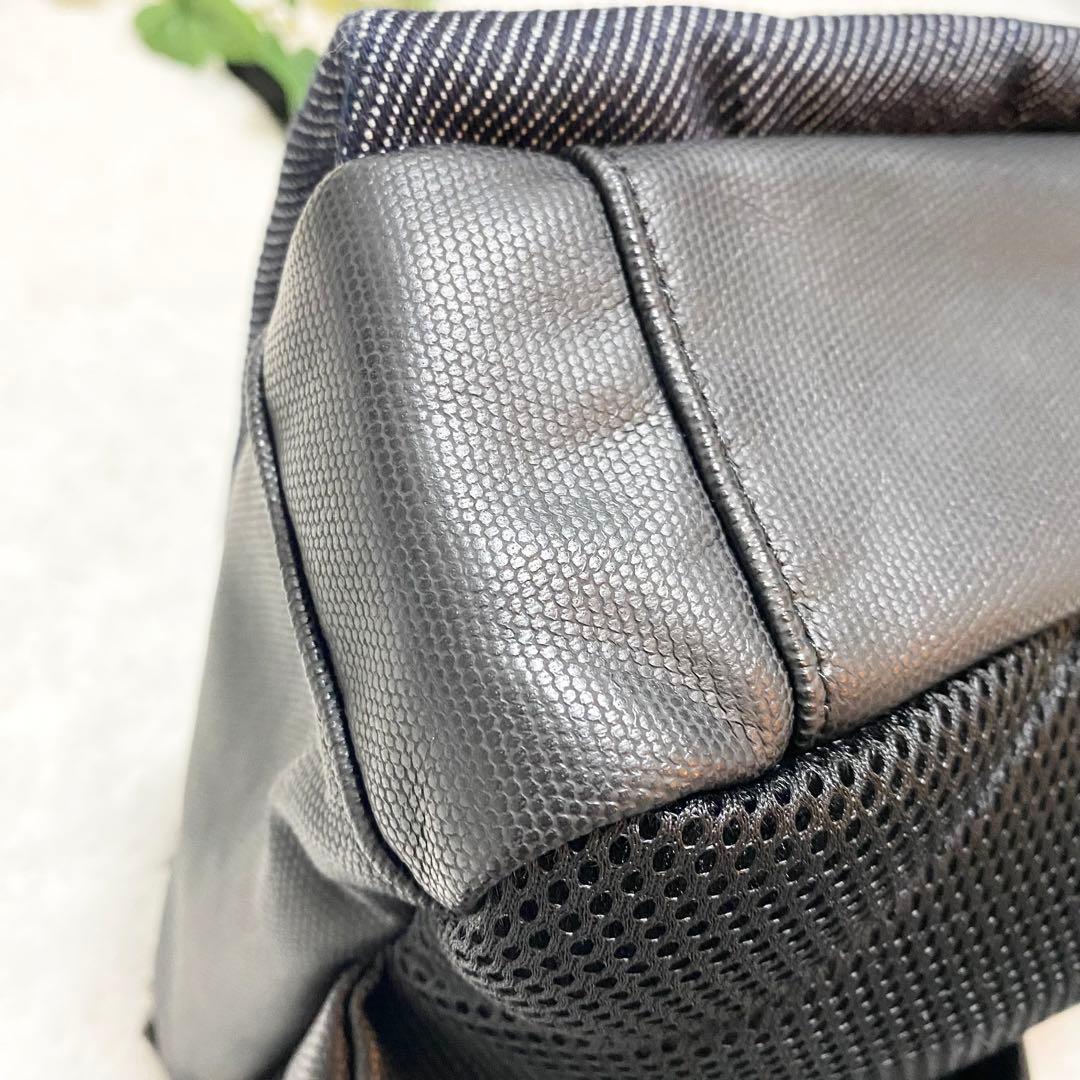 【美品】DIESEL デニム ボディバッグ ショルダー メッセンジャー 大容量