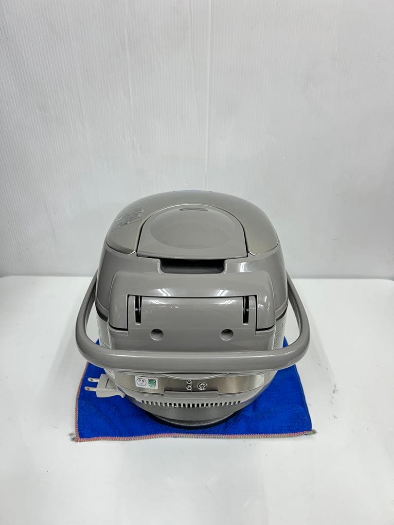 象印 ZOJIRUSHI 圧力IH炊飯ジャー NP-NR10（プラチナ厚釜）